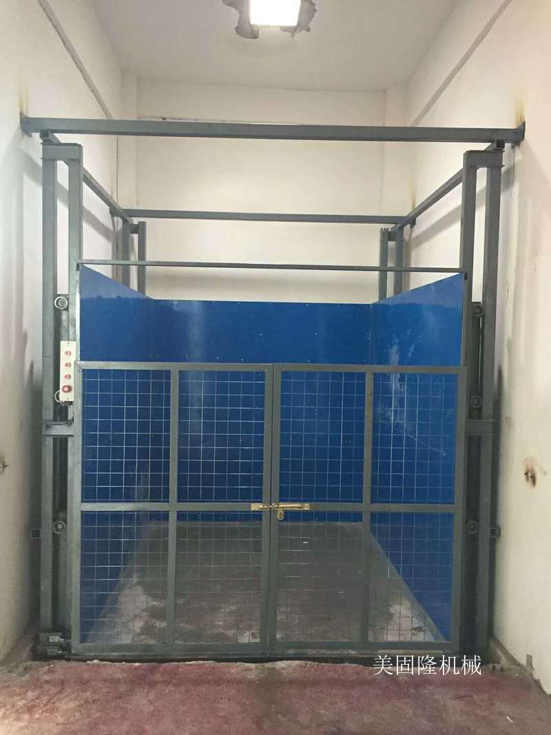 广东导轨式升降货梯价格