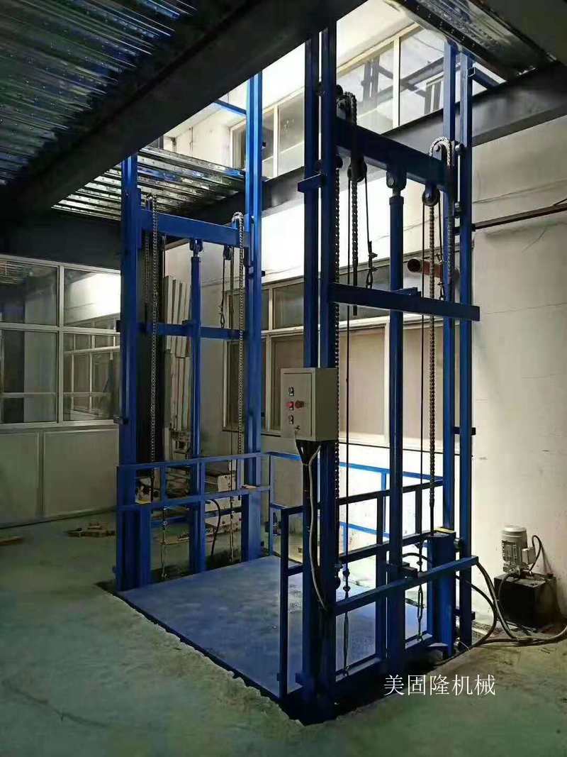 广东室内导轨式升降机厂家